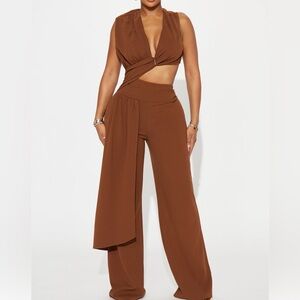 Fashion Nova Brown Jumpsuit


Worn once